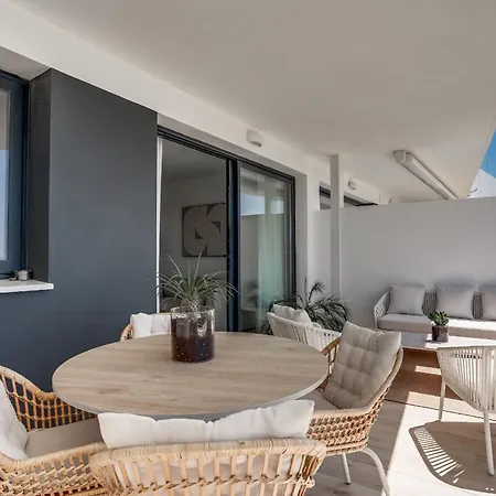 Geweldig Nieuw Apartment Estepona